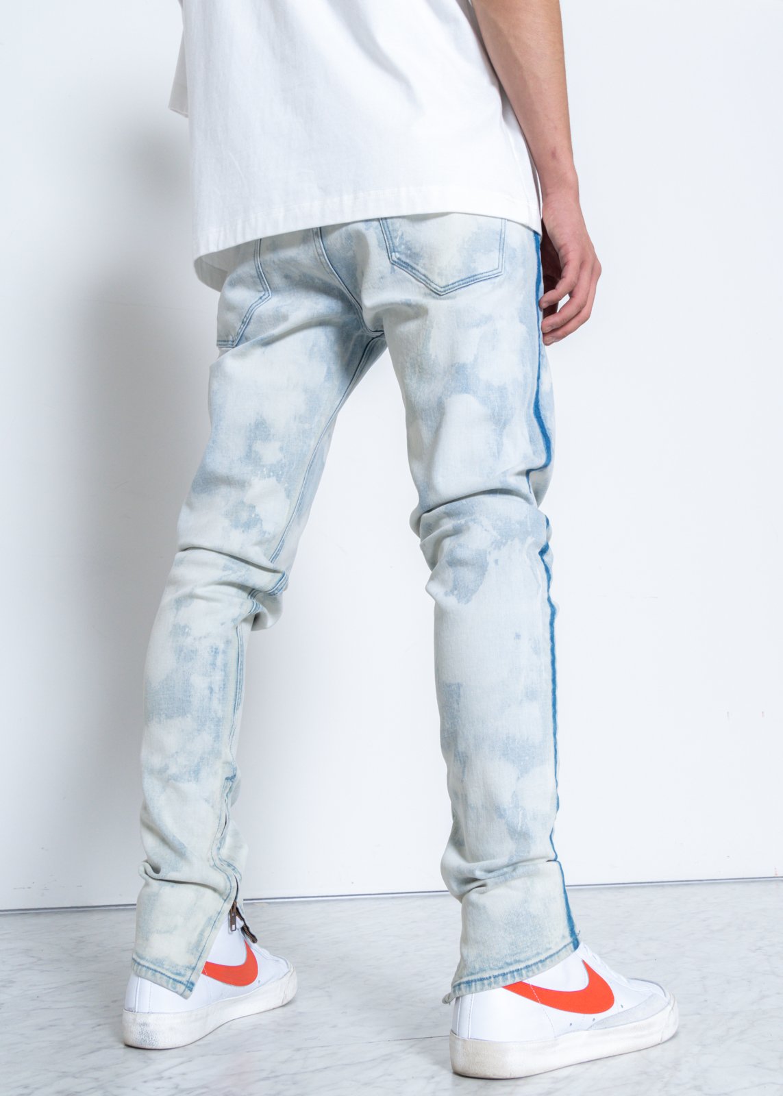 Konus Men's Cloud Washed Denim