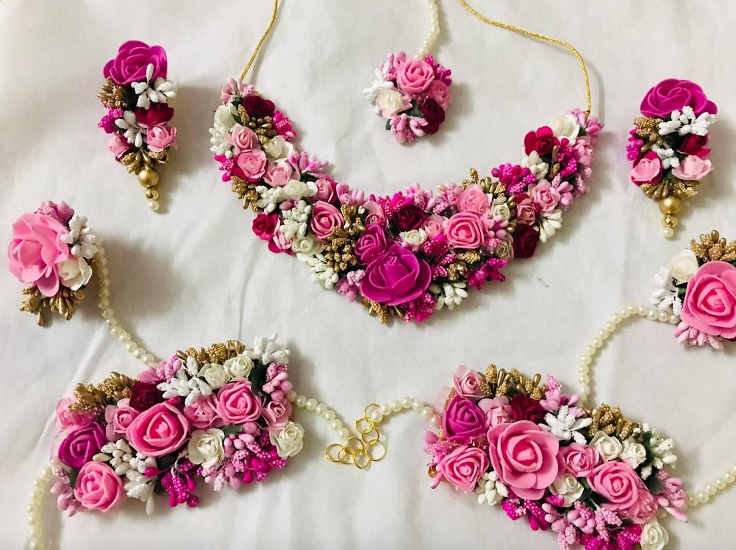 Gorgeous Pink Bridal Flower Jewellery Set with Earrings, Bracelet & Maang Tika